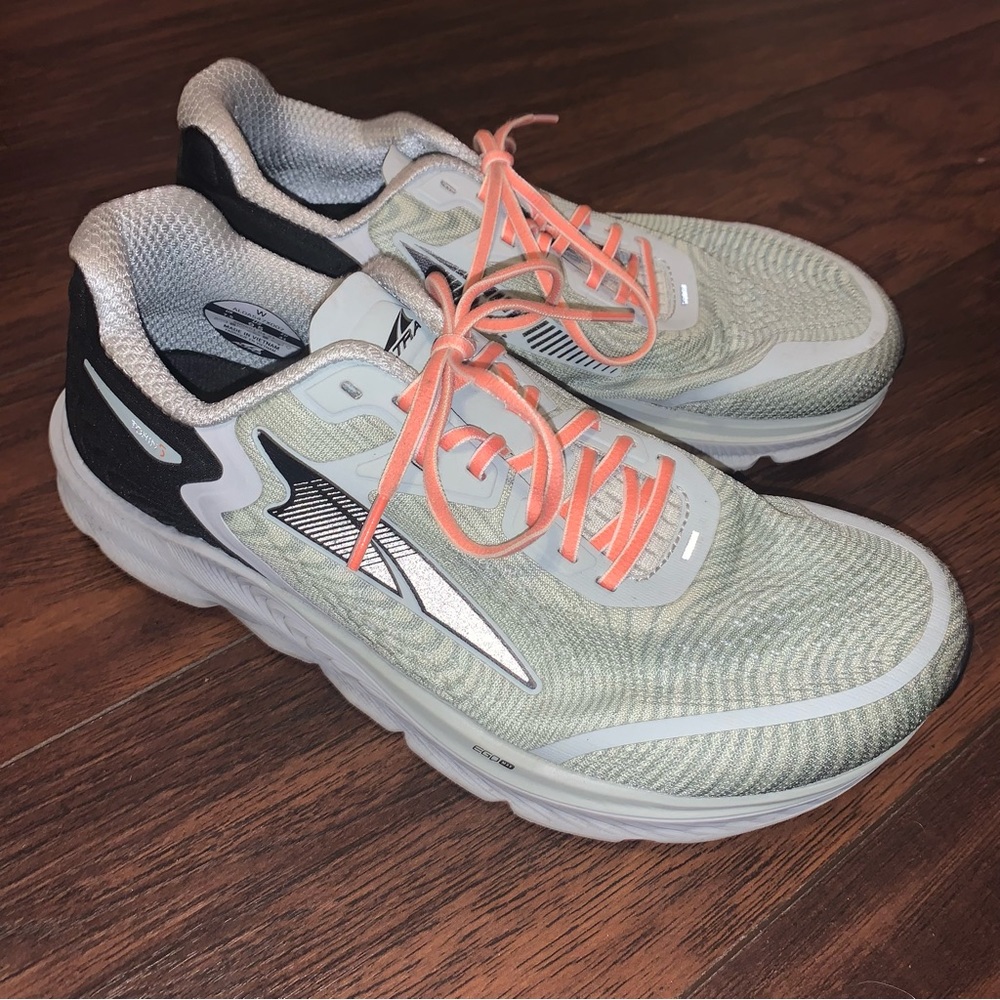 Altra Women’s Torin 5 Grey/Coral